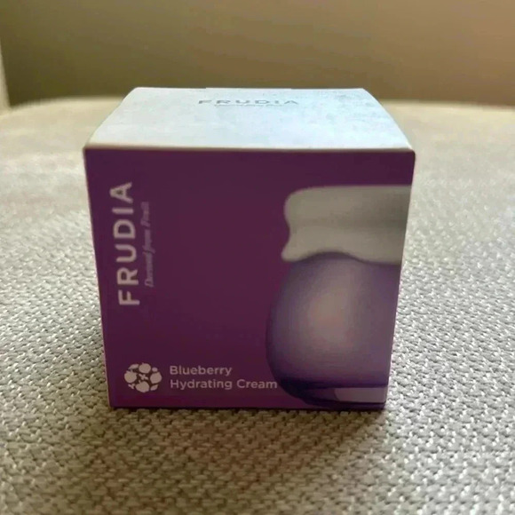 Frudia Blueberry Hydrating face Cream - Picture 1 of 3